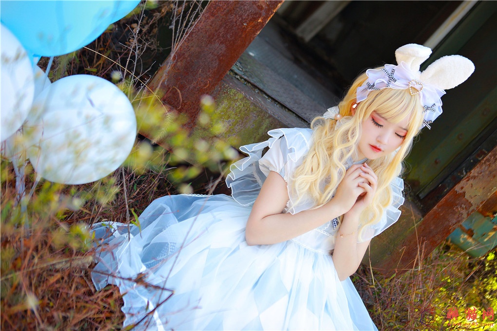 夏柠柠-LOLITA爱丽丝白色裙子-醉猫网 - 专注于美图分享-www.ov85.com