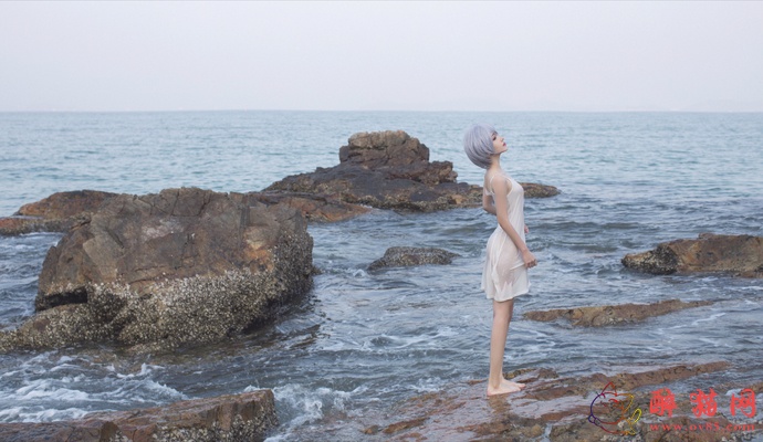 南桃Momoko-海边湿身白衣裙-16 南桃Momoko-海边湿身白衣裙