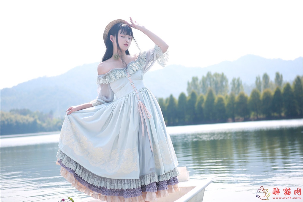 夏柠柠-LOLITA与水温柔，草丛优美-醉猫网 - 专注于美图分享-www.ov85.com
