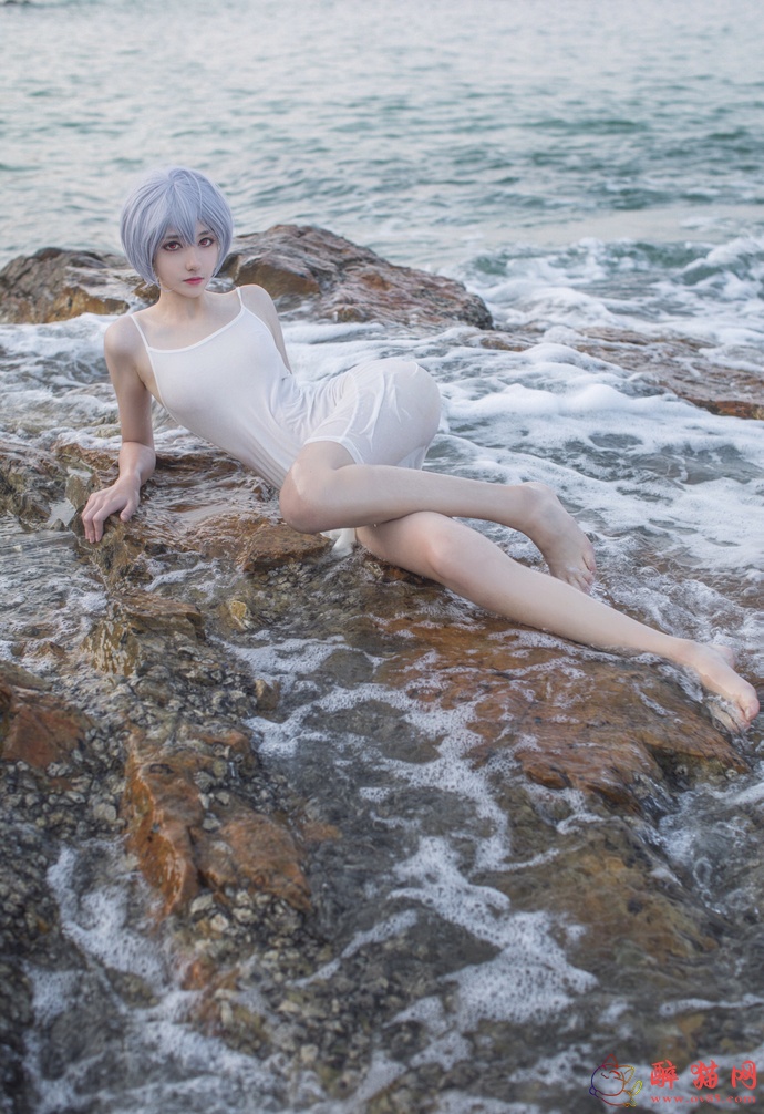 南桃Momoko-海边湿身白衣裙-20 南桃Momoko-海边湿身白衣裙