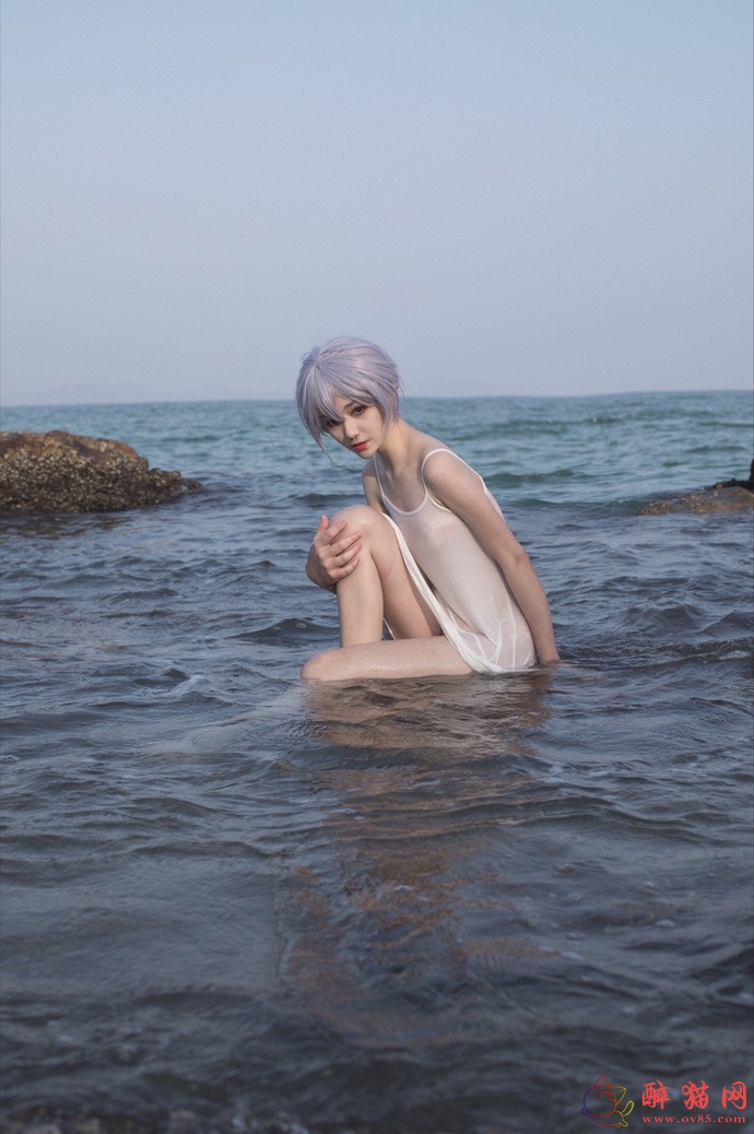 南桃Momoko-海边湿身白衣裙-13 南桃Momoko-海边湿身白衣裙