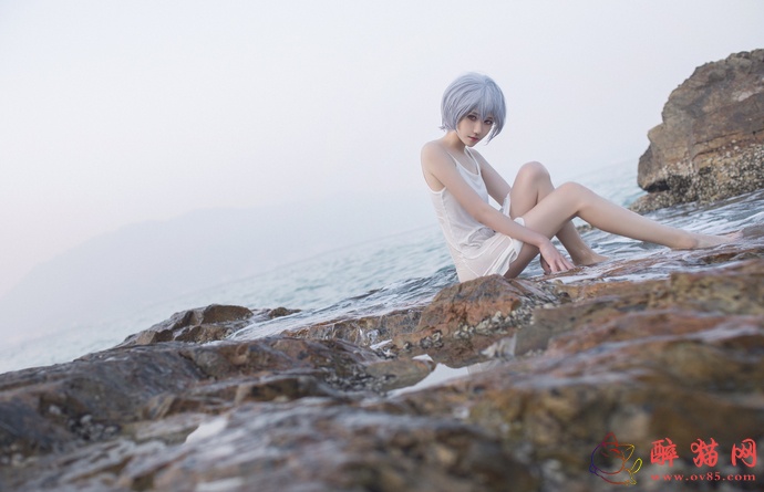 南桃Momoko-海边湿身白衣裙-17 南桃Momoko-海边湿身白衣裙