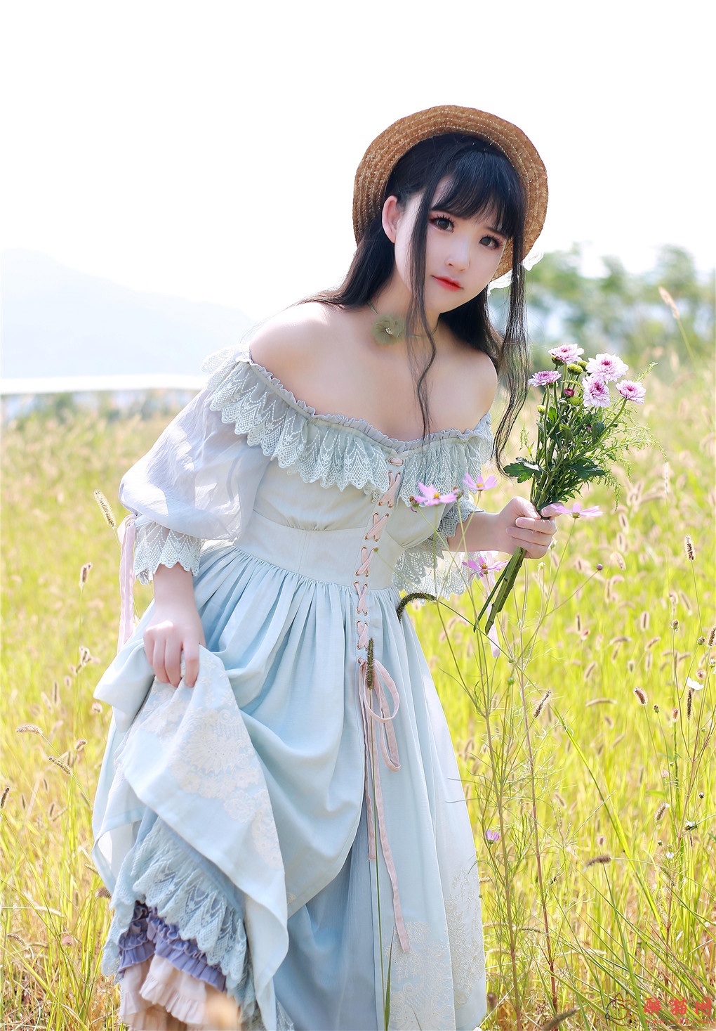 夏柠柠-LOLITA与水温柔，草丛优美-7