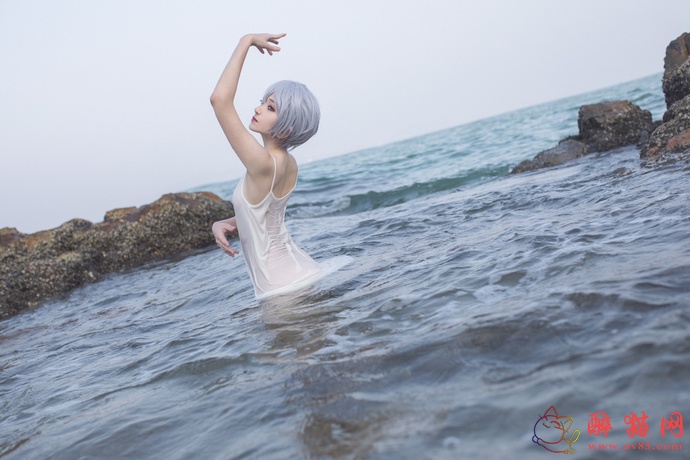 南桃Momoko-海边湿身白衣裙-12 南桃Momoko-海边湿身白衣裙