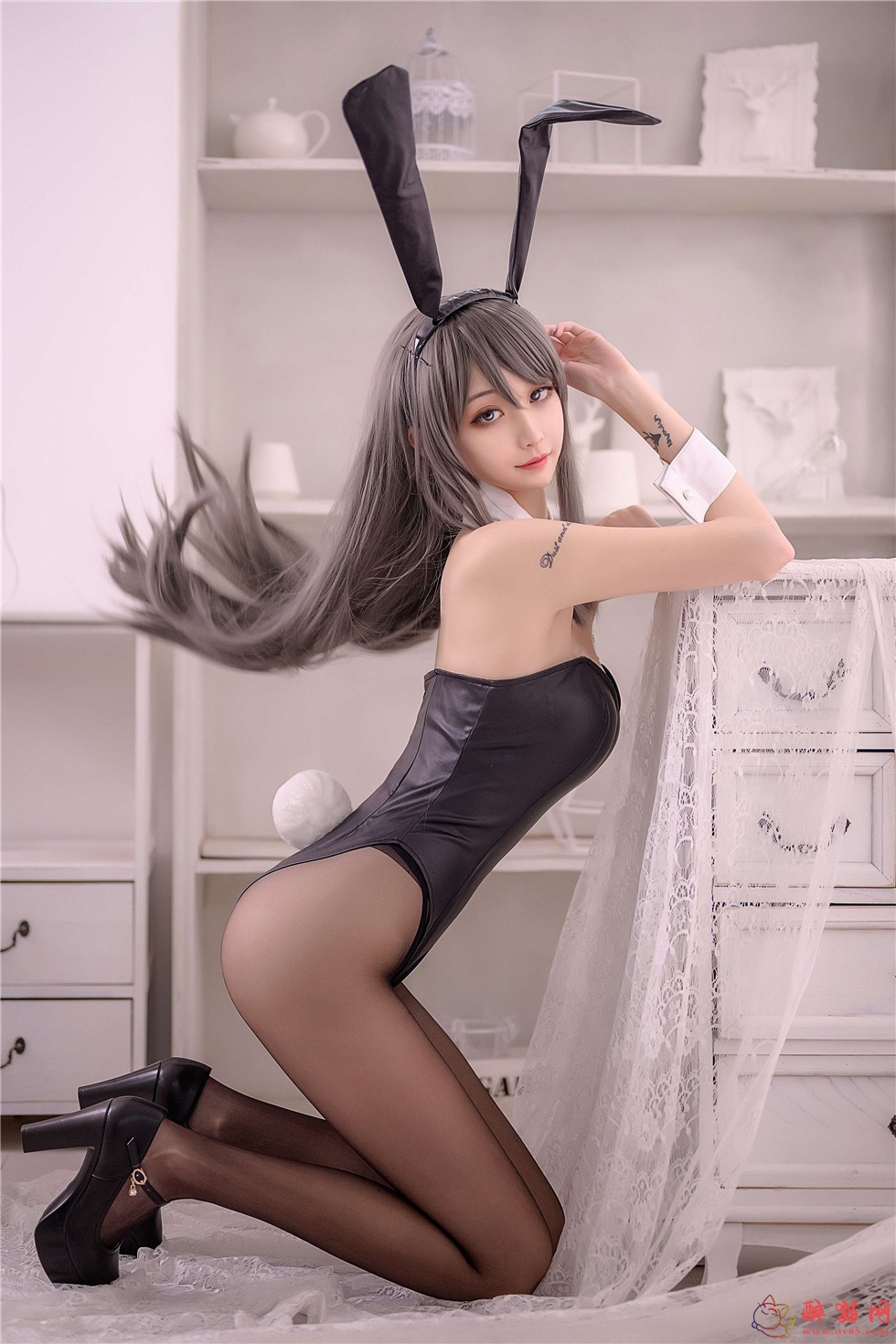 沧霁桔梗樱岛麻衣长腿黑丝兔女郎cosplay写真-1