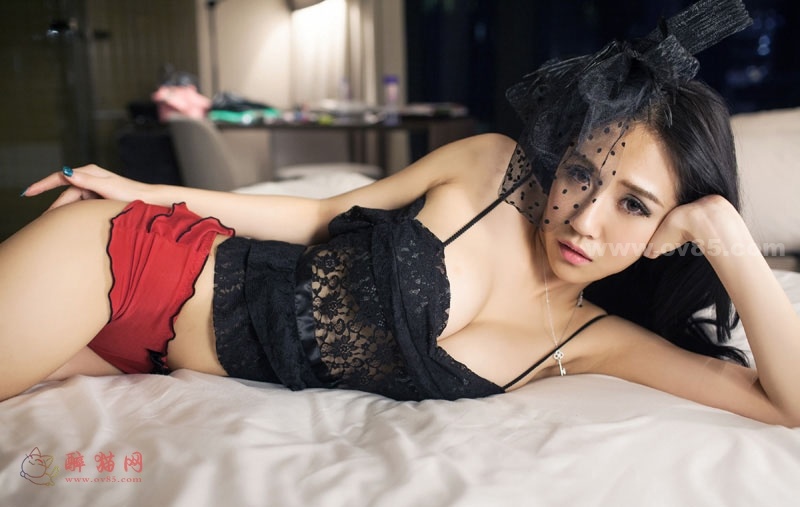图片[17]-妩媚女神美瑜床上内衣诱惑写真 免费下载-醉猫网 - 专注于美图分享-www.ov85.com